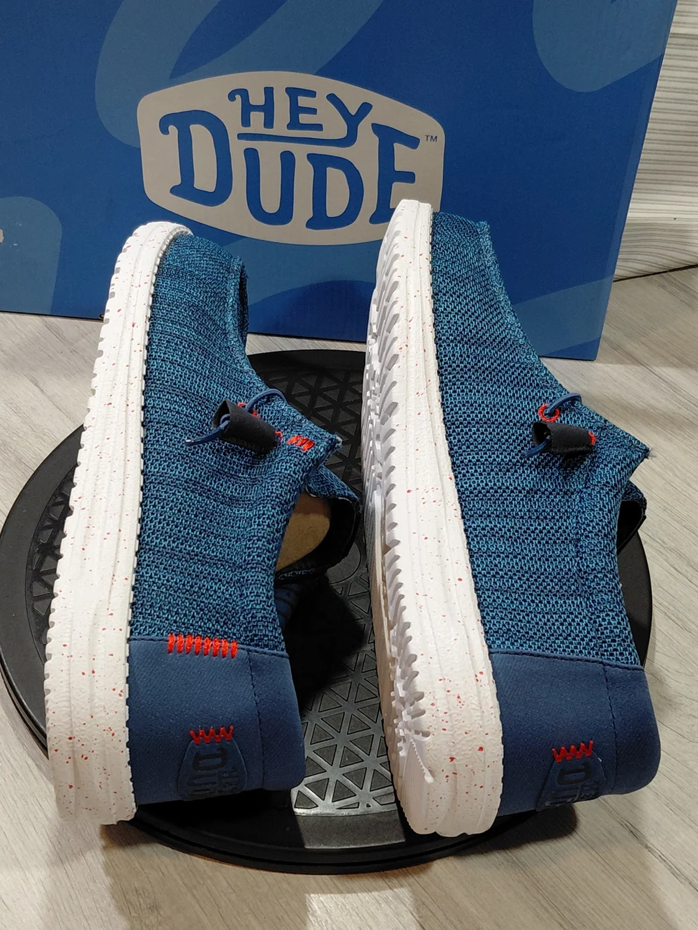 NWT Hey Dude Men's Wally Stretch Sox Slip-On Loafers in Teal Blue Red Accent M12